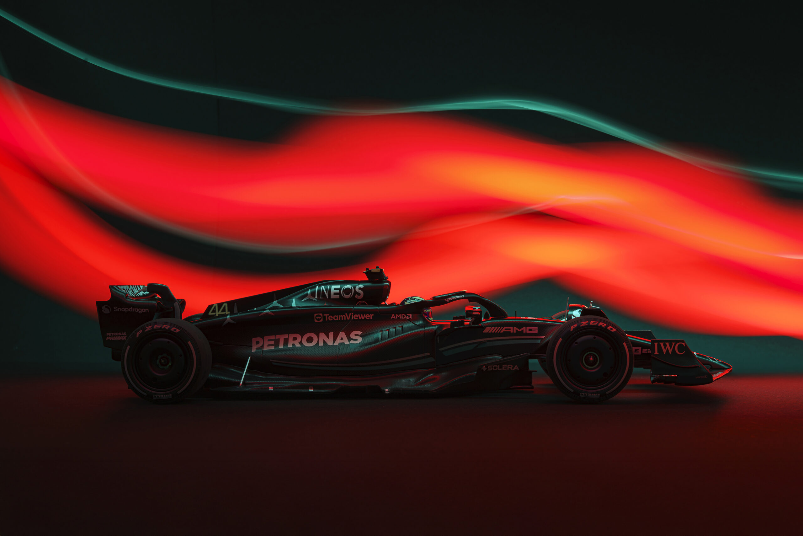 Mercedes AMG F1 W14 - Professionelle Fotografie für Automobilprojekte und architektonische Visualisierungen